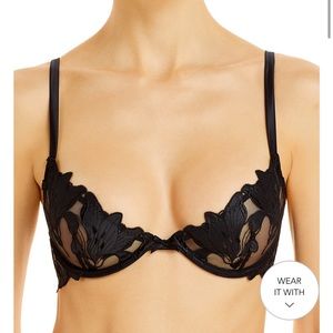 NWOT. Fleur Du Mal Lily Embroidered Plunge Demi Bra